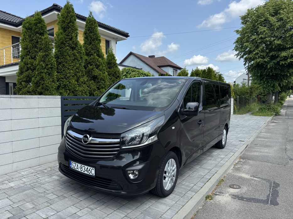 Wynajem bus Opel Vivaro Renault Traffic