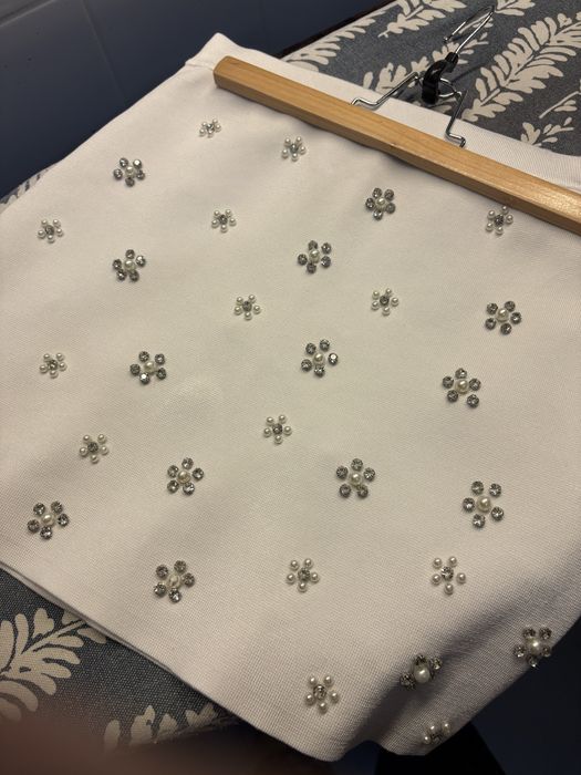 Saia Zara nunca usada