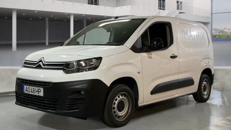 Citroën Berlingo 1.5 HDi 102cv Câmara CarPlay IVA Dedutível
