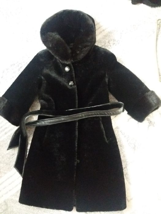 Продається шуба з мутона