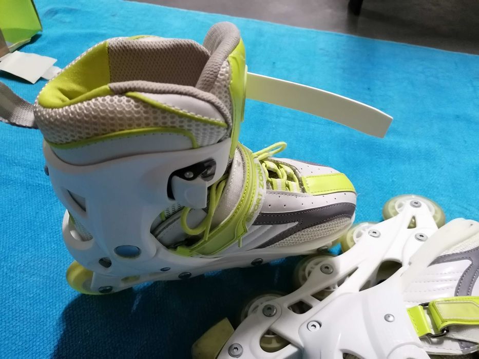 Patins de criança e joelheiras