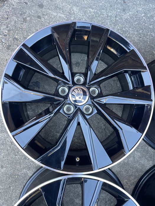 Диски.  Шкода. R16/5/100/7J/ET46.