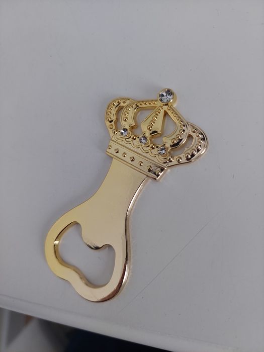 Otwieracz do piwa złota korona krolewska