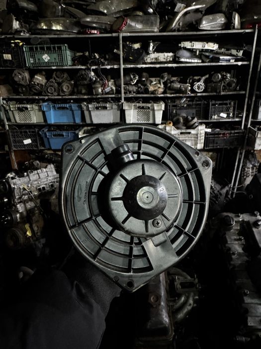 Моторчик, вентилятор пічки нісан патрол у61 nissan patrol y61