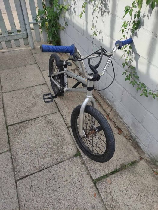Srebrny Bmx mały