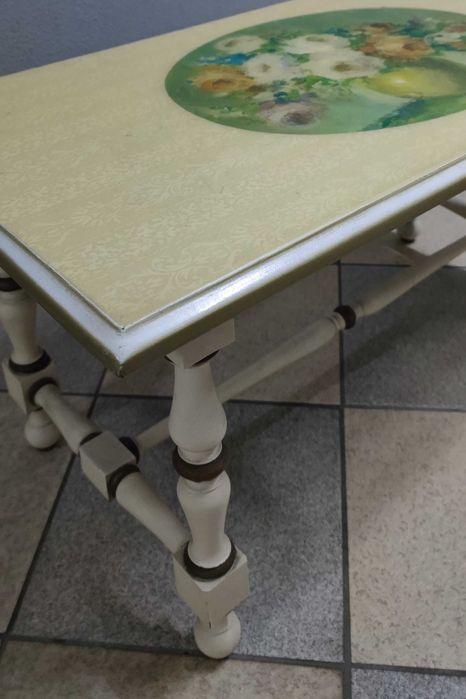 Pequena mesa de centro VINTAGE