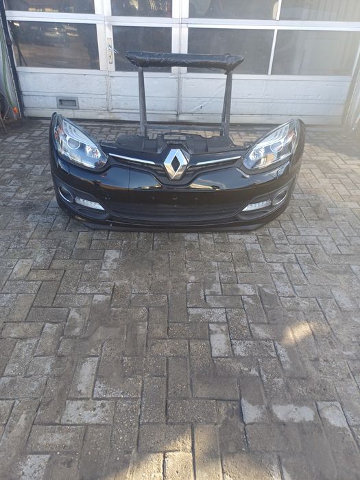 Lampy przednie prawa i lewa RENAULT Megane 3 fl