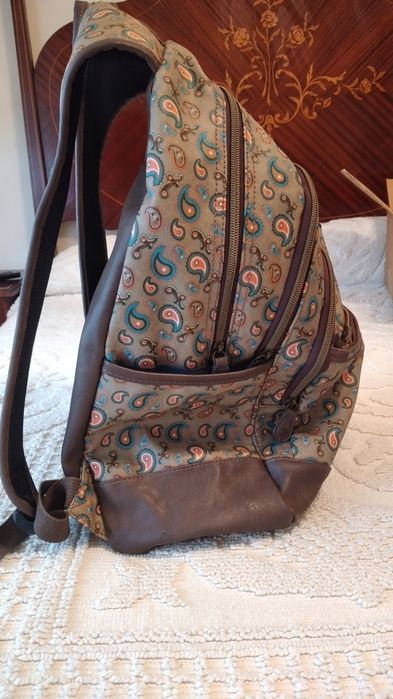 Mochila deeply - ótimo estado