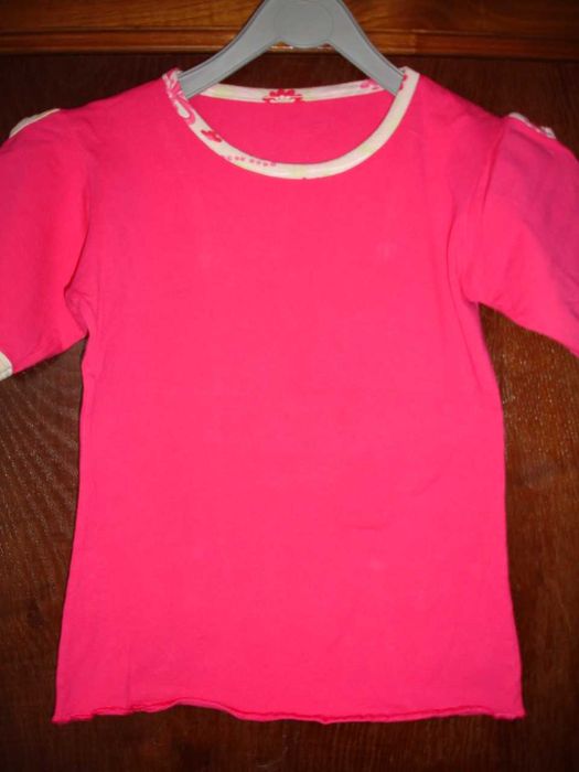 saias e t-shirts menina 6 anos