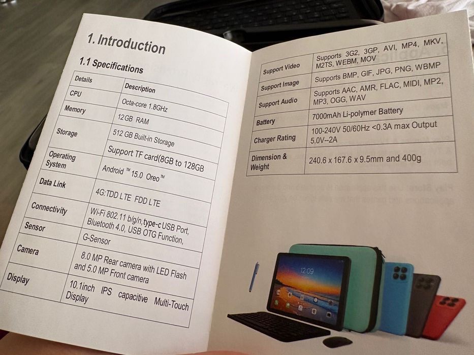 Tablet com acessórios