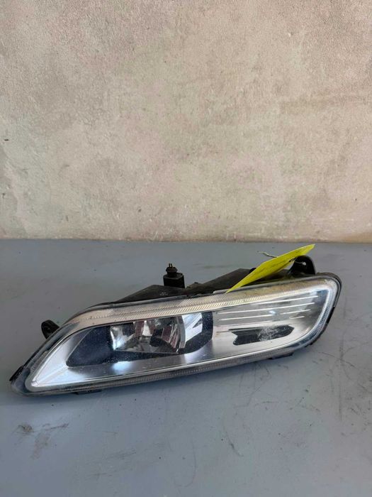 Halogen lewy przód VW Passat B7