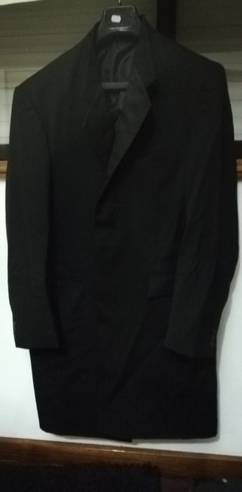 Traje académico pouco uso