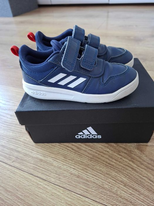Adidasy 26 chłopiec