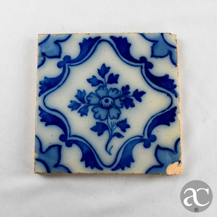 Par de azulejos antigos, pintados à mão