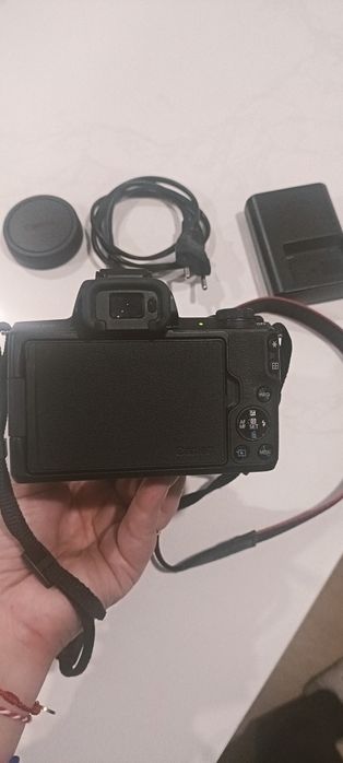 Máquina fotográfica Canon EOS M50