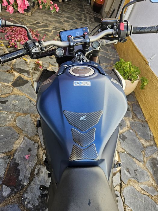 Honda CB 650 R - exelente estado e poucos kms