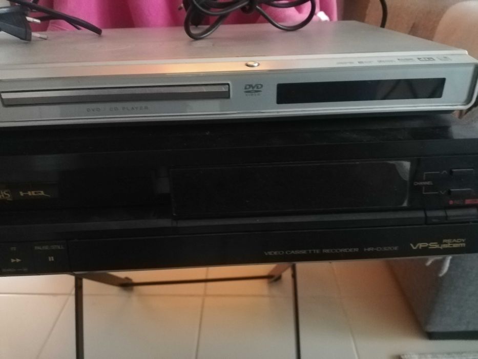 Leitor JVC vhs e LG DVD para peças