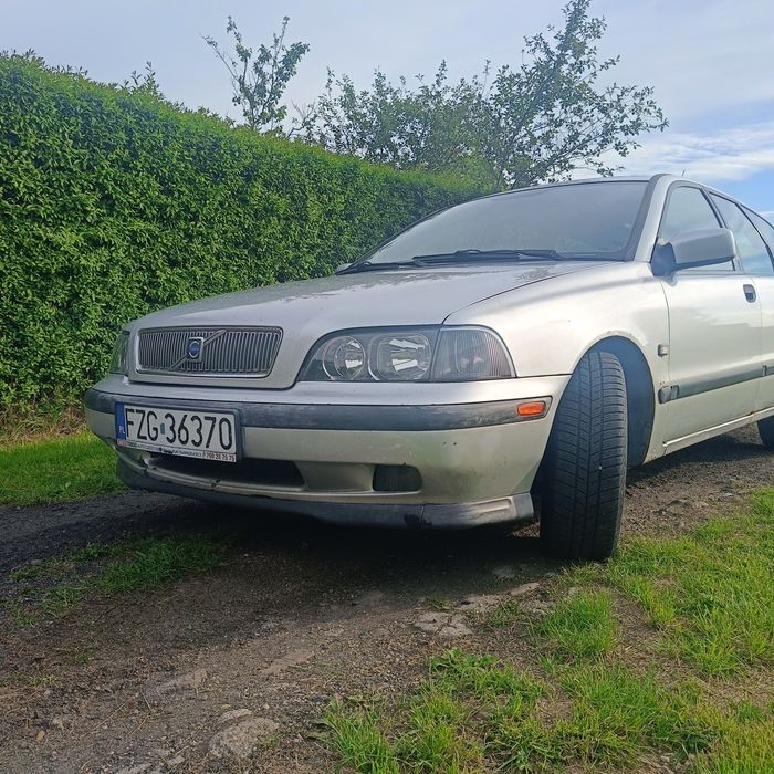 Sprzedam Volvo V40