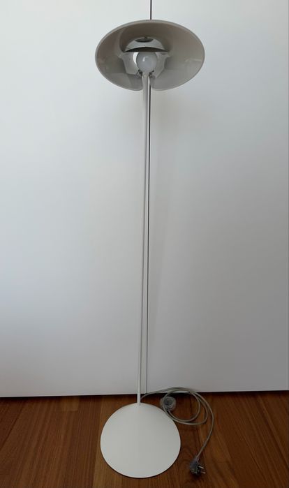 Candeeiro de pé branco VIBIA