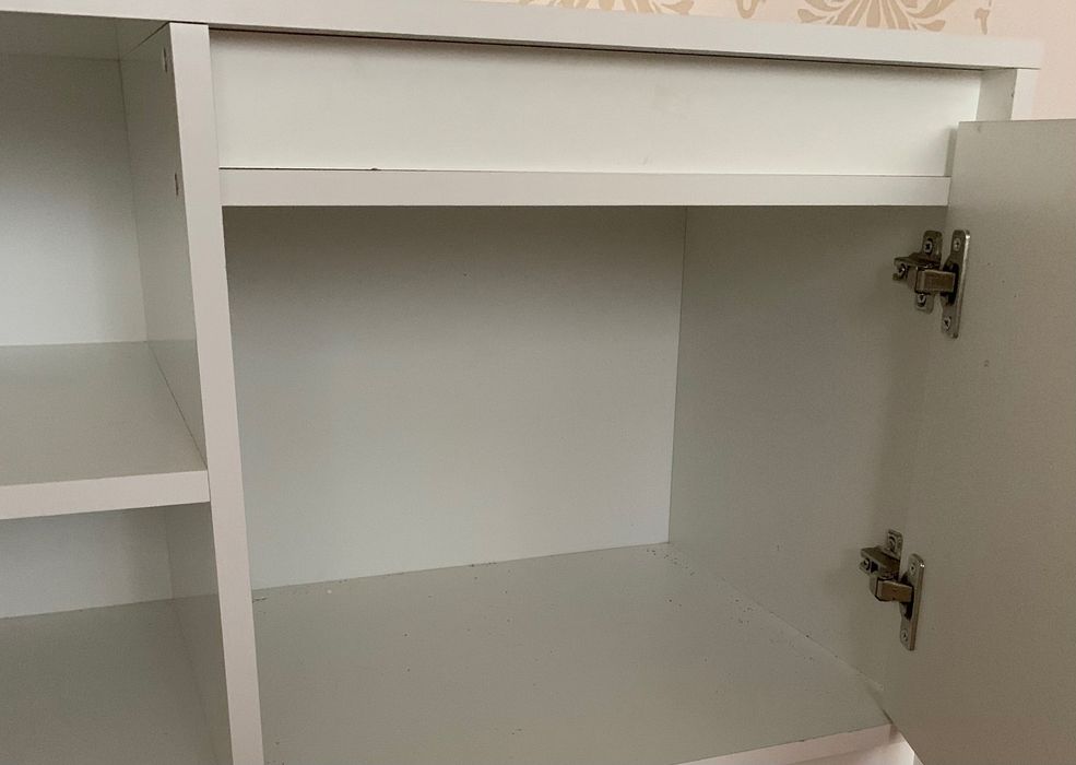 Тумба під телевізор , біла, нова