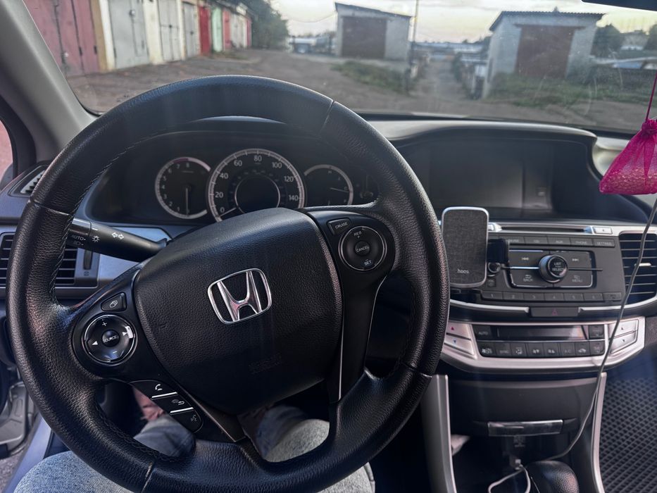 Автомобіль легковий