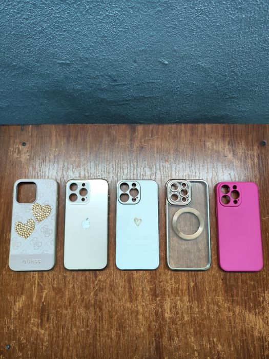 ЦІНА ЗА ВСЕ!!! Чохол на iPhone 15 Pro Max, у гарному стані