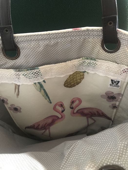 Mala nova feita á mão