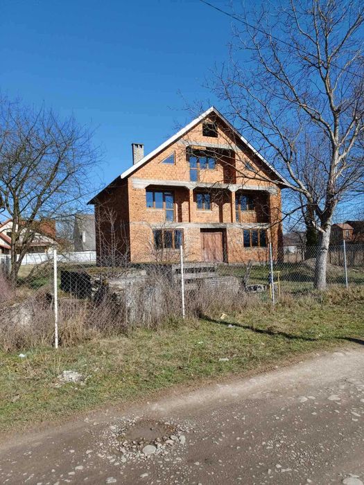 Продається будинок в с. Руське Поле