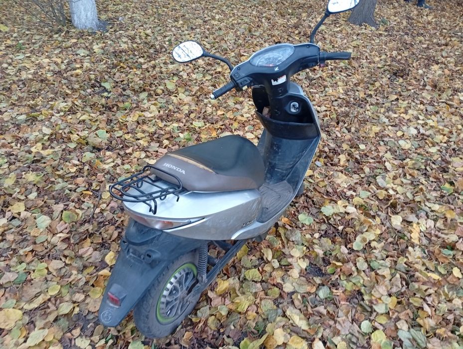 Обмін продаж Honda af 62 електро