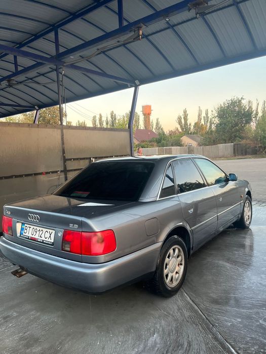 AUDI A6C4 1996 рік