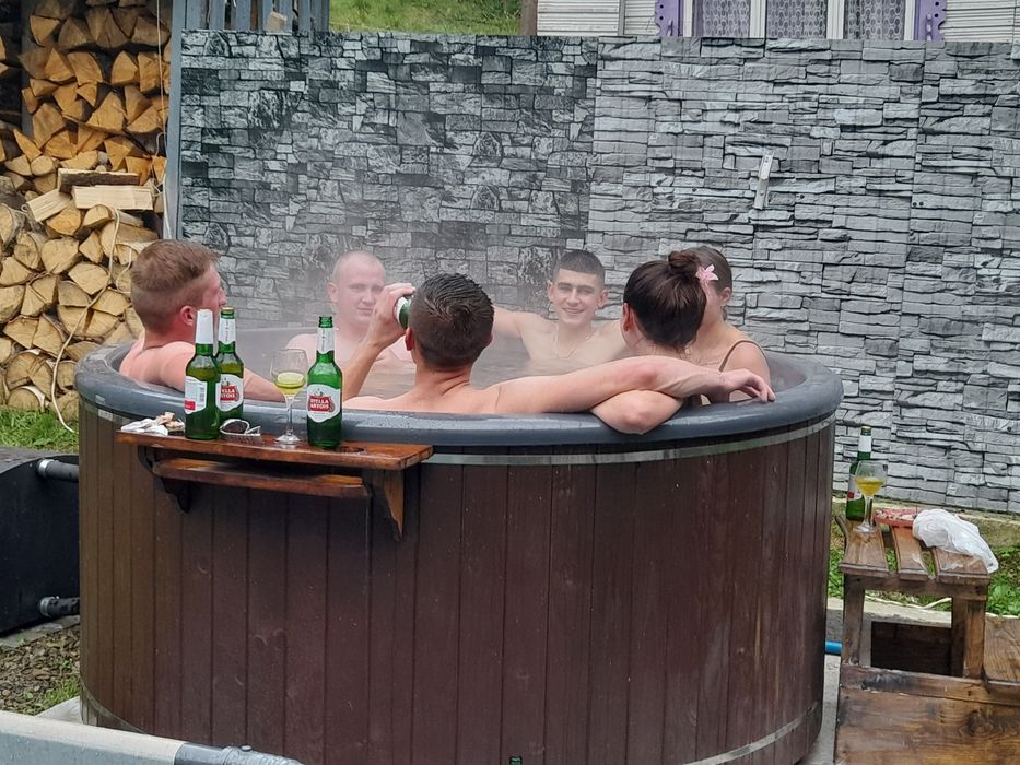 Відпочинок у карпатах ! Здається будинок.Чан.Басейн.