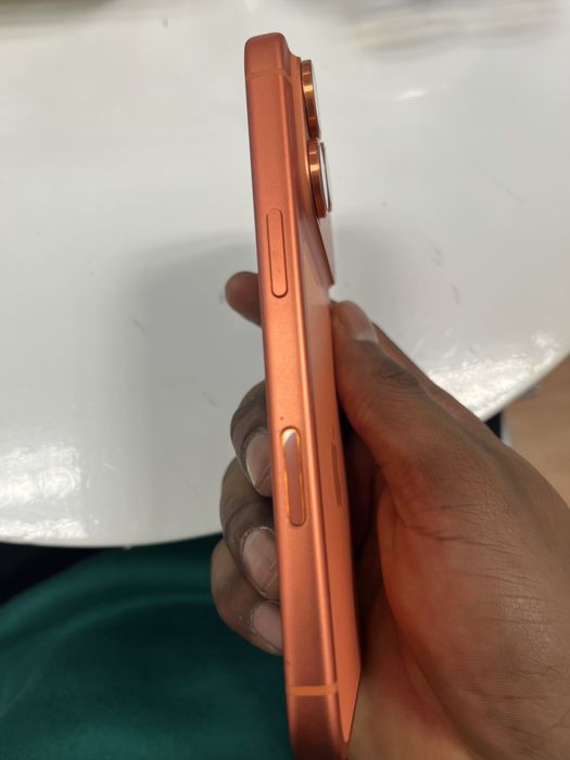 Iphone 17 pro a venda com 2 meses de uso novo 100% de bateria