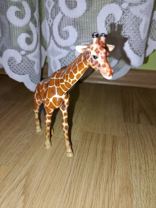 Wycofana Figurka żyrafy schleich 2003 rok