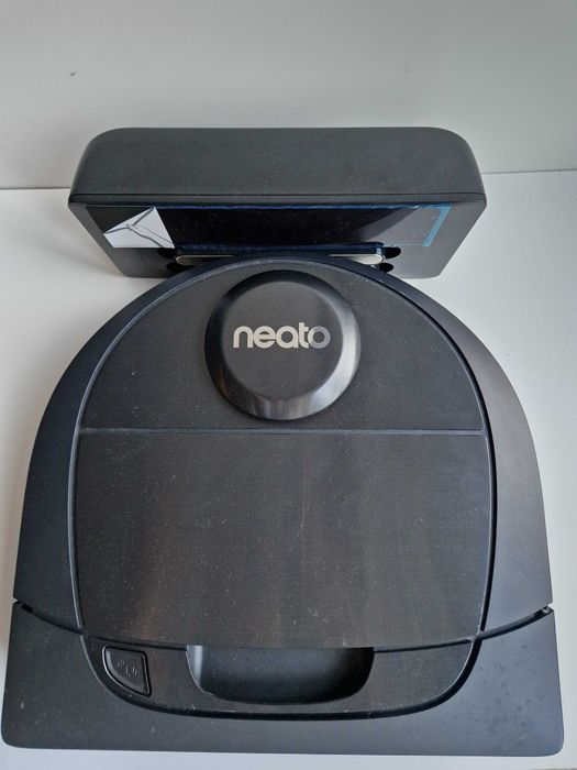 Robot sprzątający Neato Botvac D6 Connected czarny