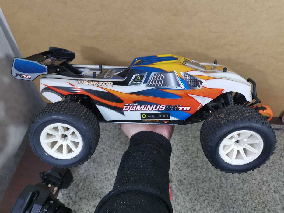 RC машинка Helion Dominus 10TR Brushless 1/10 безколекторна траггі
