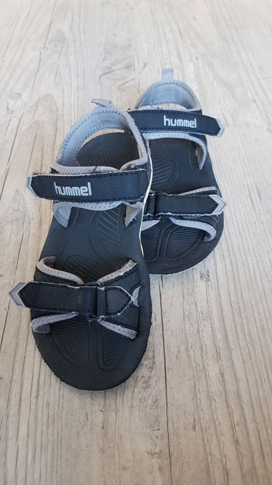 Sandały Hummel rozmiar 28