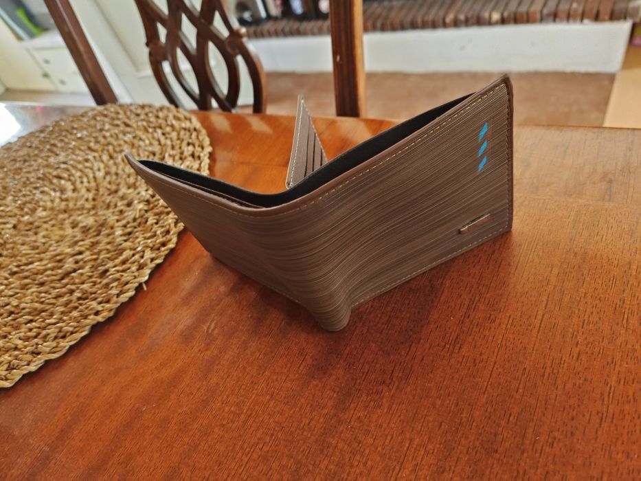 Carteira Castanha Nova