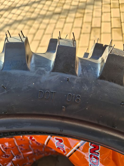 Мото шина эндуро 120/90-18 G-Lion (две зеленые полосы)