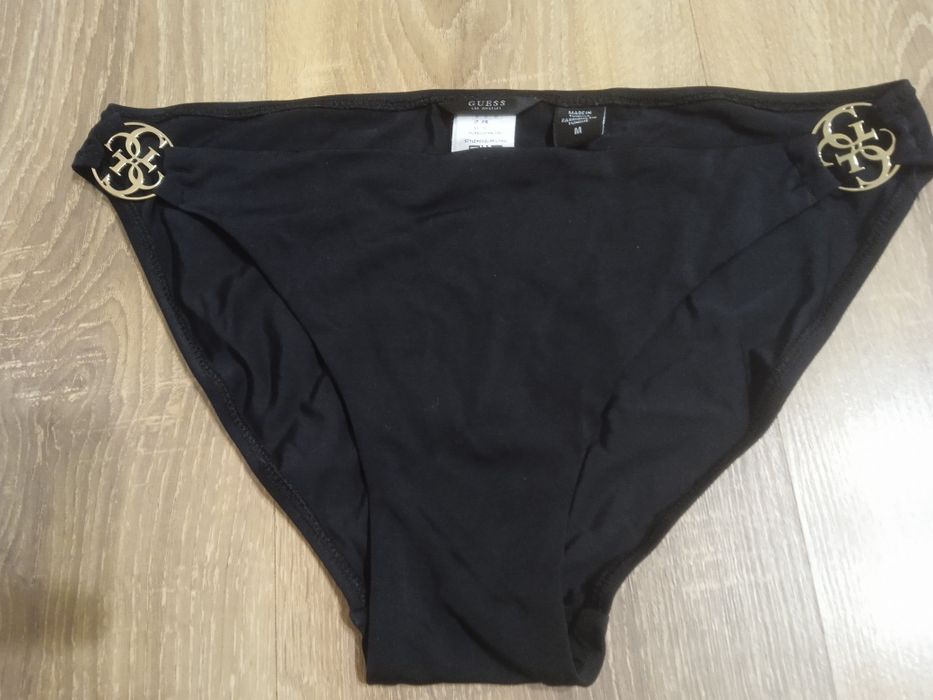 Купальник GUESS .