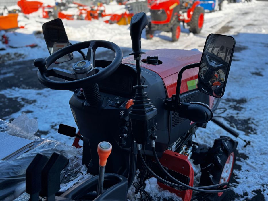 Комплект трактор Hinomoto HM 275 + лопата для снігу і щітка