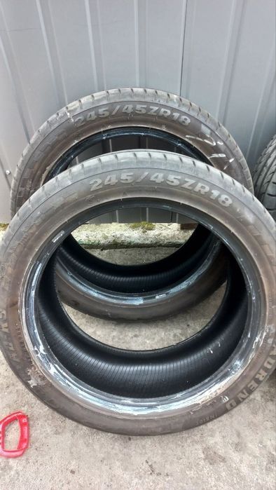 Резина літня 245/45 R18