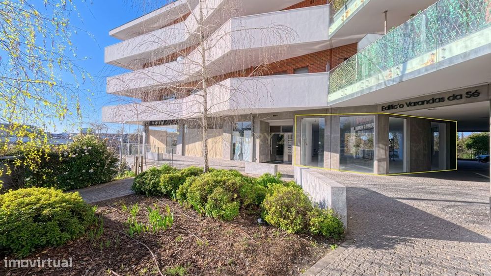 Loja nova localizada na Rua 5 de Outubro em Viseu