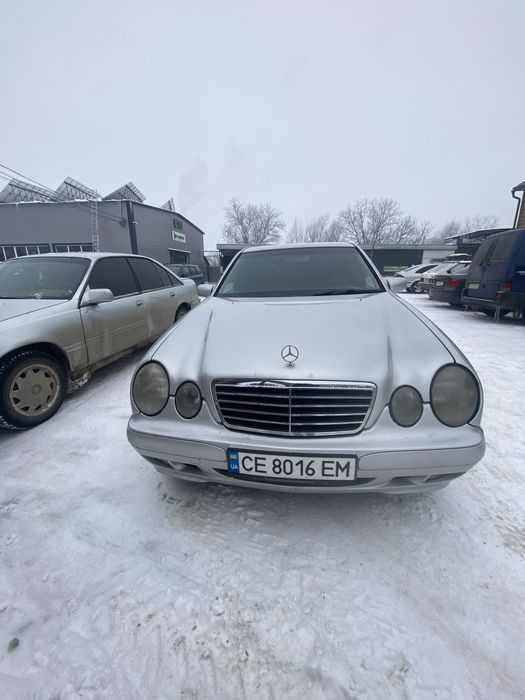 Mersedes-Benz E-320 W210