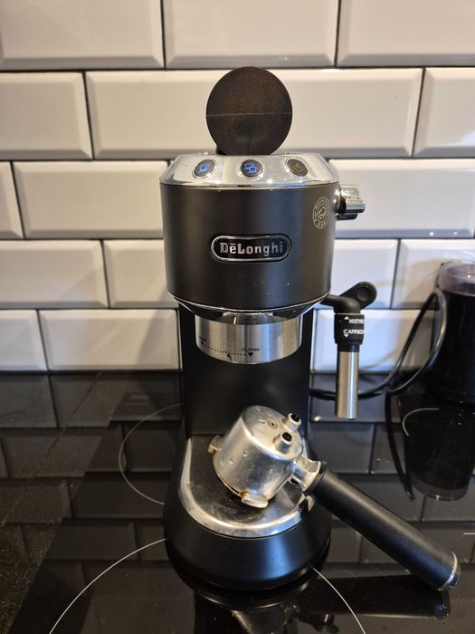 Ekspres do Kawy Delonghi Dedica
