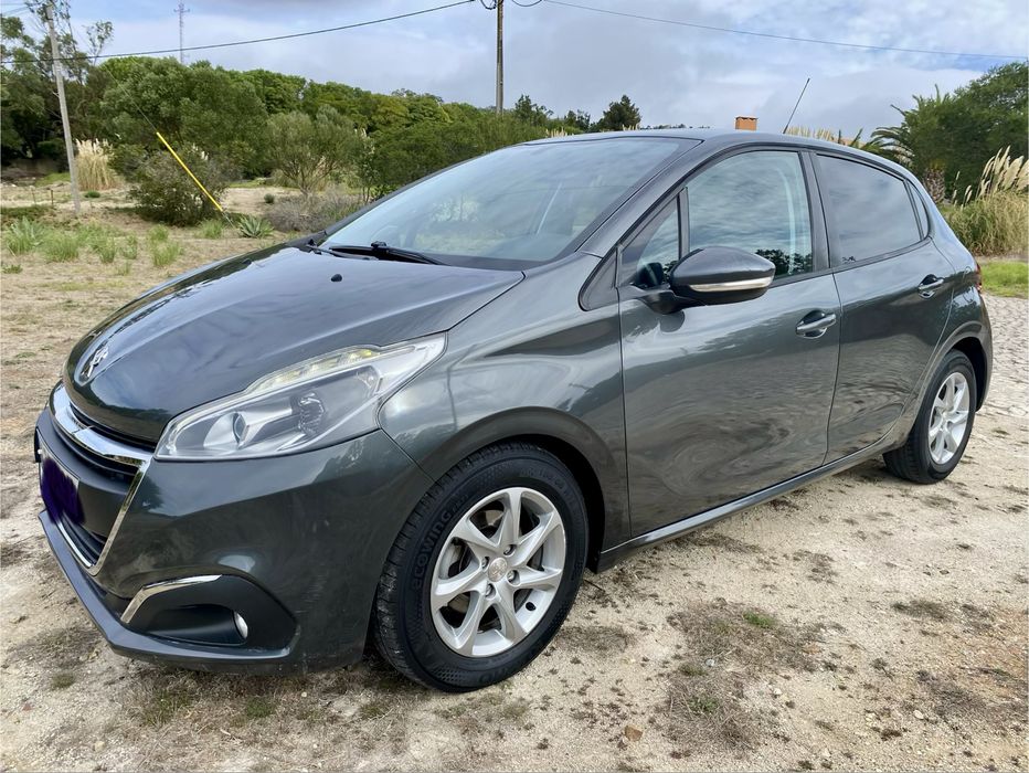 Peugeot 208 Diesel 1.6 BlueHDI Active — photo 2