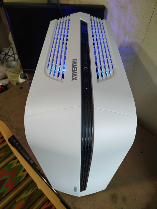 Ігровий комп'ютер Intel I5 6500 3.6GH, RX 580 8GB, 16GB DDR4, SSD+HDD