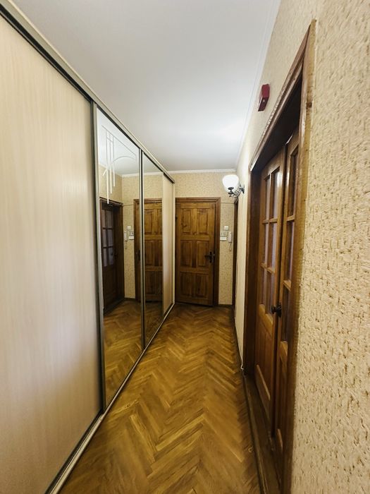 Продам 3-кімнатну квартиру з автономним газовим опаленям