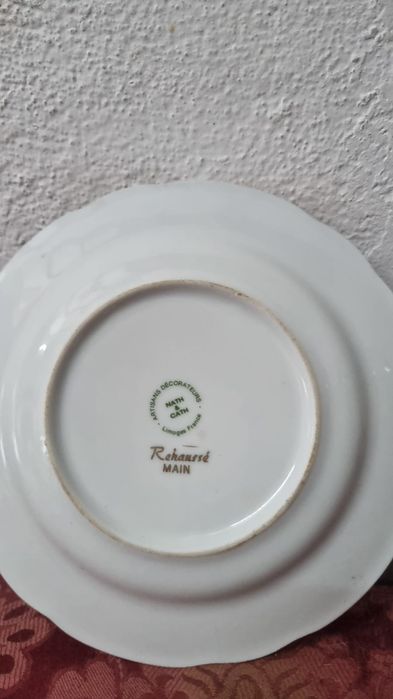 Velharias e usados.