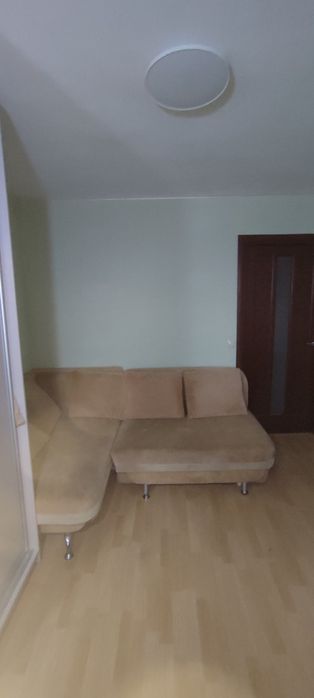 Кімната для Дівчини Академмістечко Без власників