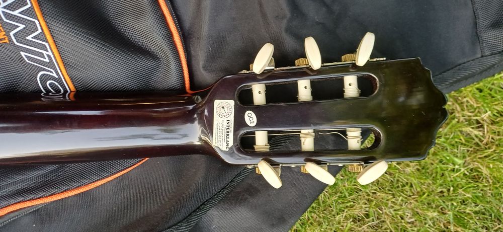 Gitara akustyczna używana